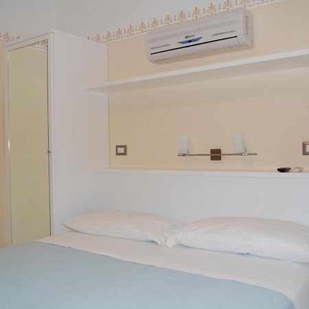Hotel Centrale San Benedetto del Tronto Exterior photo
