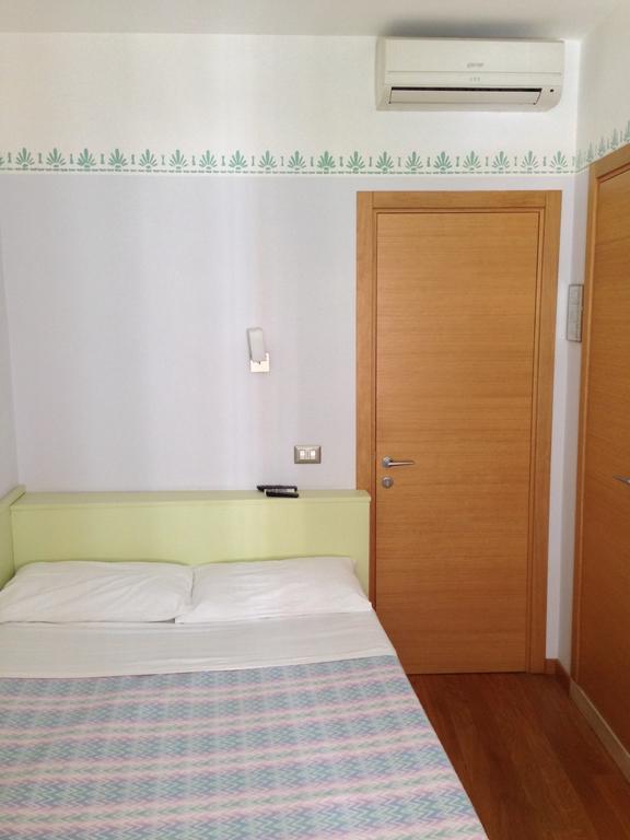 Hotel Centrale San Benedetto del Tronto Room photo