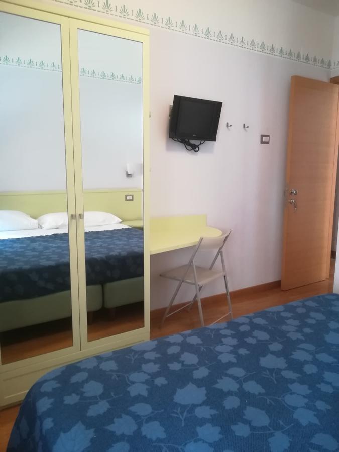 Hotel Centrale San Benedetto del Tronto Exterior photo