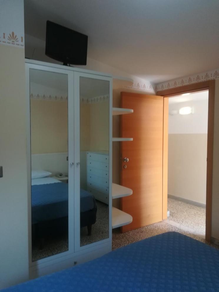Hotel Centrale San Benedetto del Tronto Exterior photo